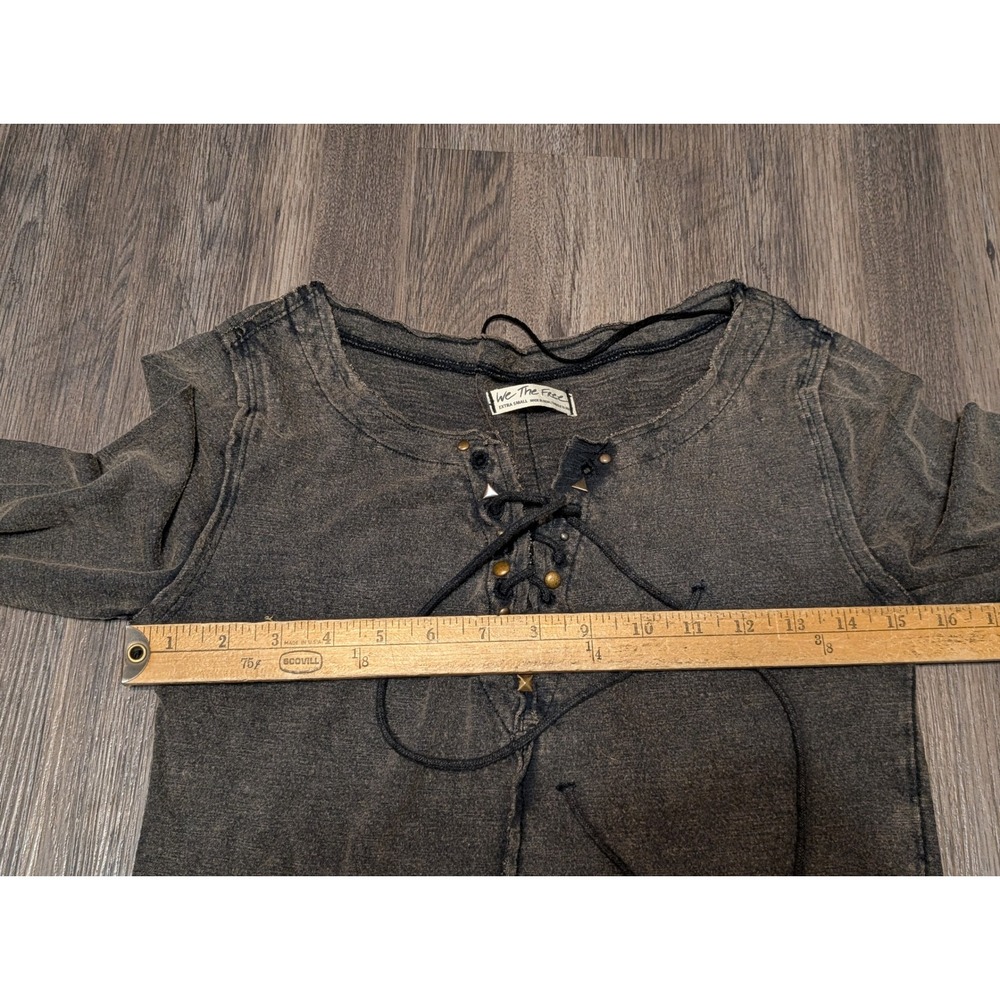 We The Free Lace‎ Up Long Sleeve Top Women's Extra Small XS Gray Studded - Picture 2 of 5